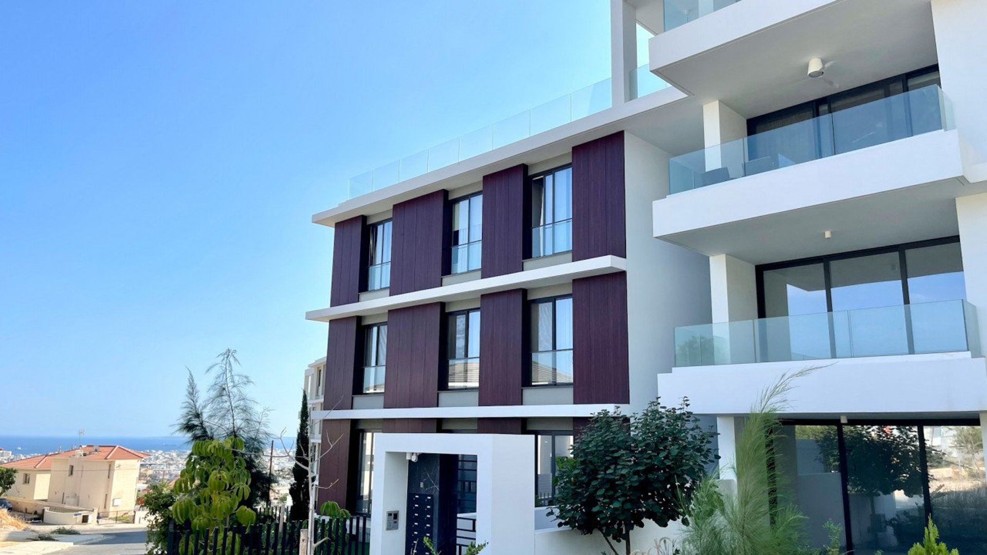 3 bedrooms Apartment in Agios Athanasios, Limassol, Cyprus No. 26725