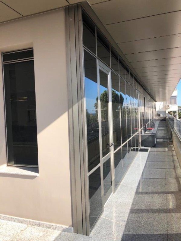 150m2 Commercial property in Nicosia, Cyprus No. 38672