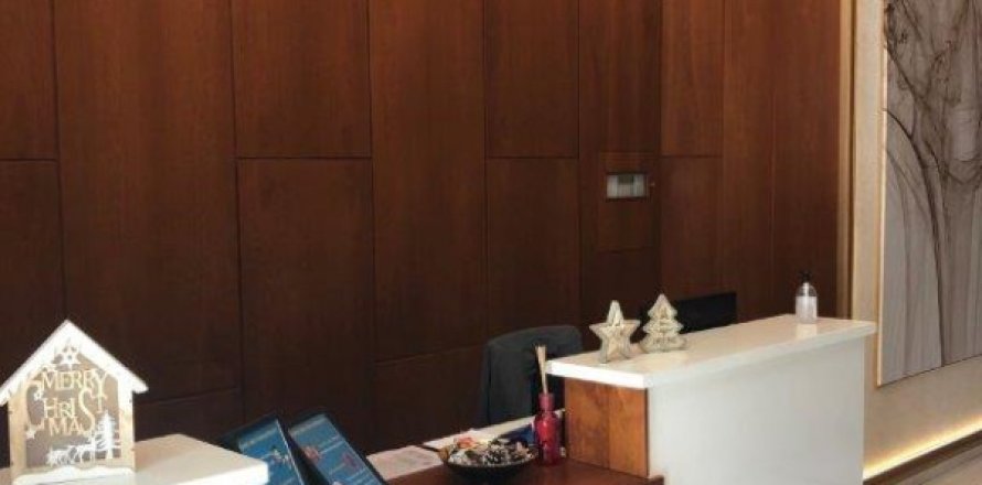 150m2 Local comercial en Nicosia,  No. 38672