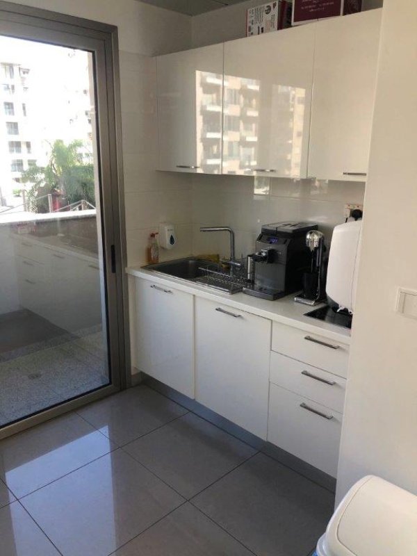 150m2 Commercial property in Nicosia, Cyprus No. 38672