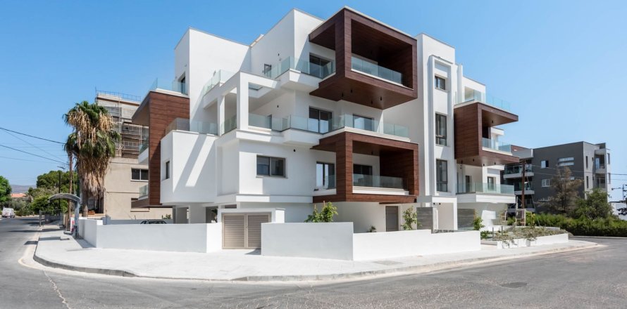 2 bedrooms Apartment in Limassol, No. 42503