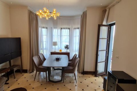 3 bedrooms Apartment in Limassol,  No. 38137 10