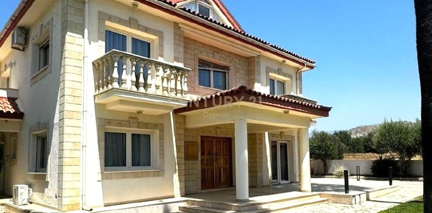 4 chambres Villa à Pyrgos, Limassol,  No. 54108
