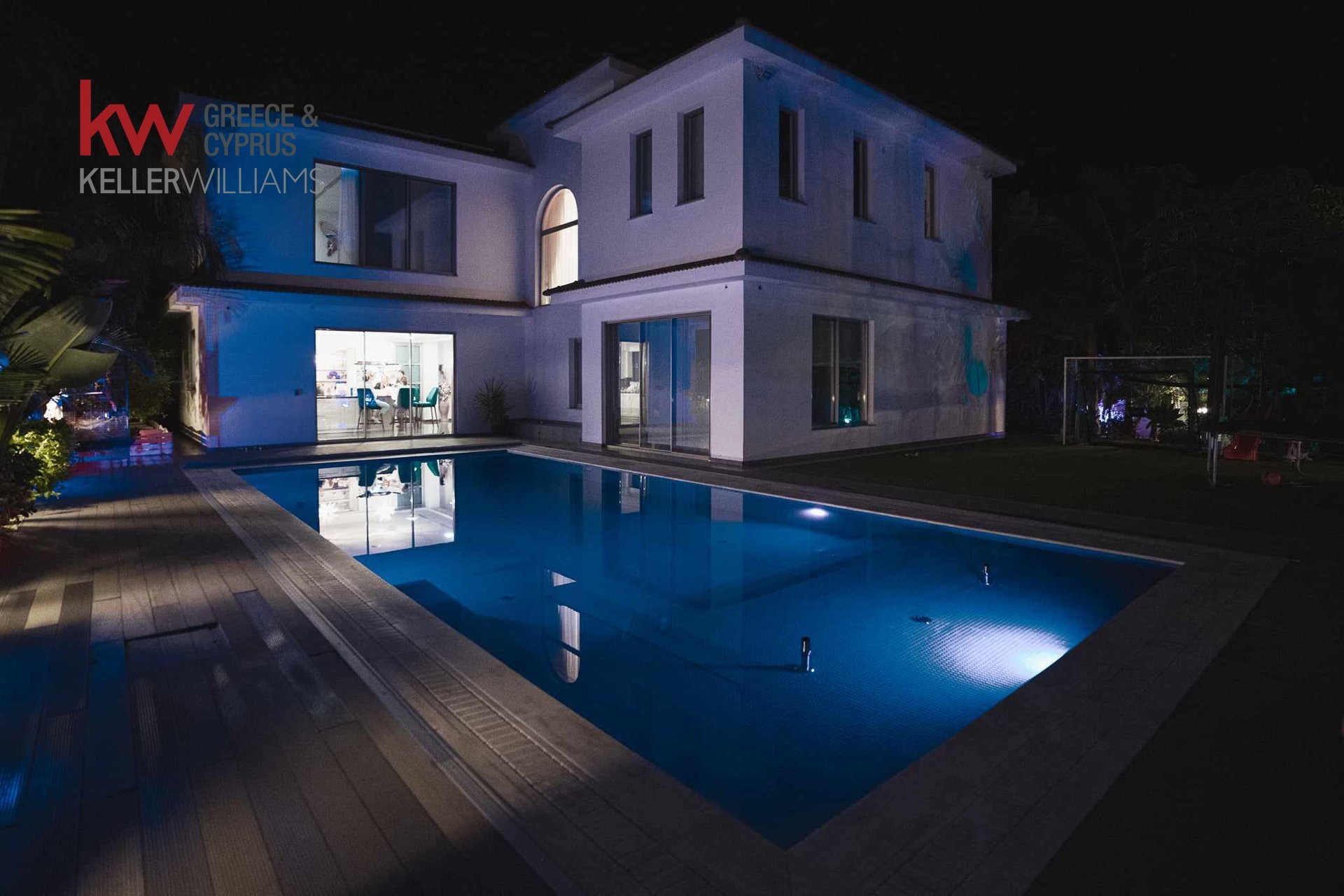 5 bedrooms Villa in Oroklini, Larnaka, Cyprus No. 51042