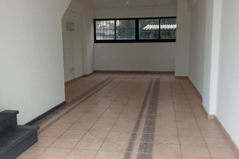 46m2 Shop in Larnaca, Larnaka, No. 51044 3