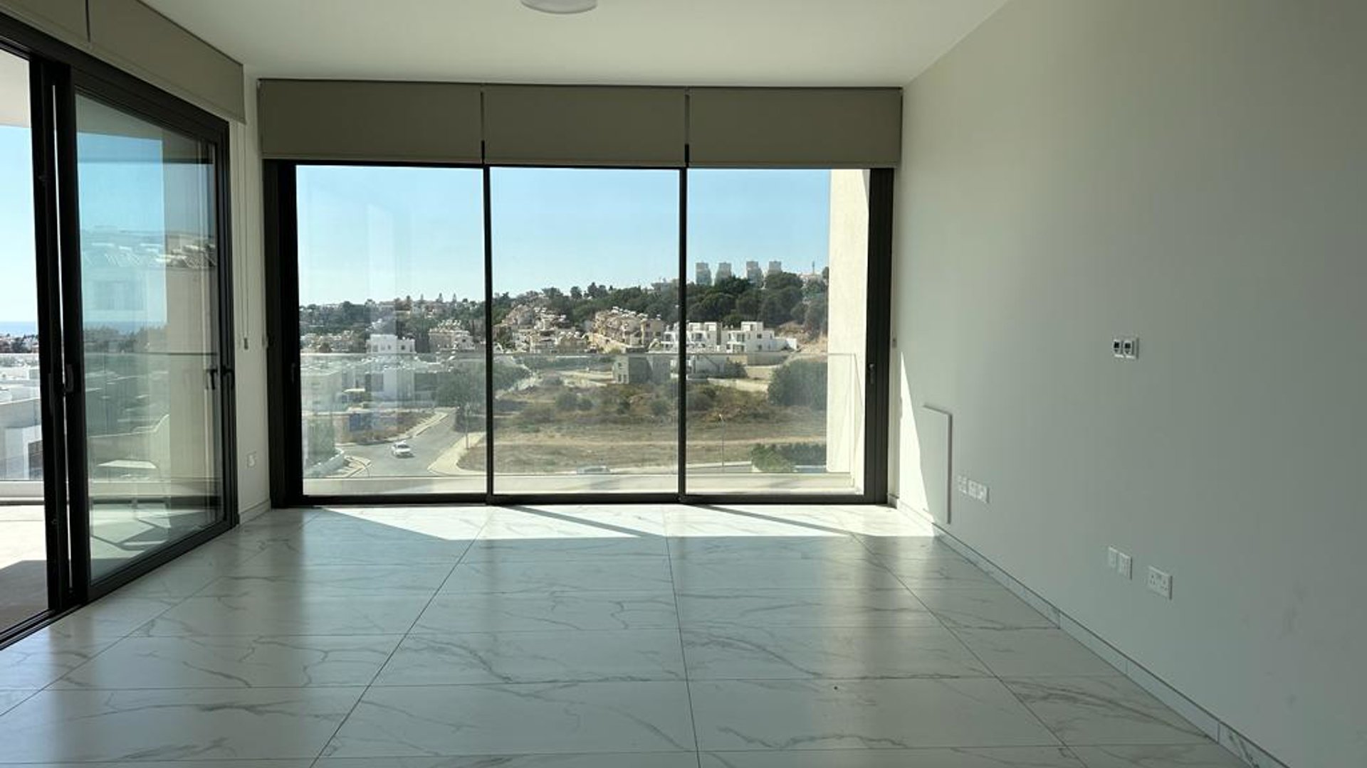 3 bedrooms Apartment in Paphos, Cyprus No. 29063