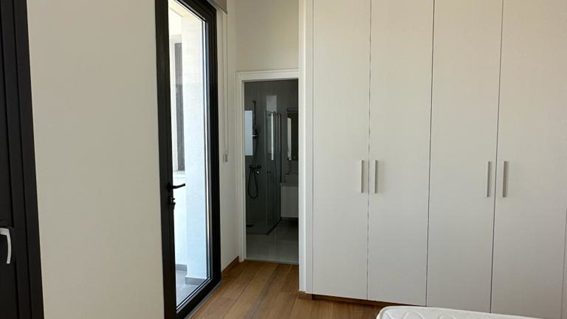 3 bedrooms Apartment in Paphos, Cyprus No. 29063