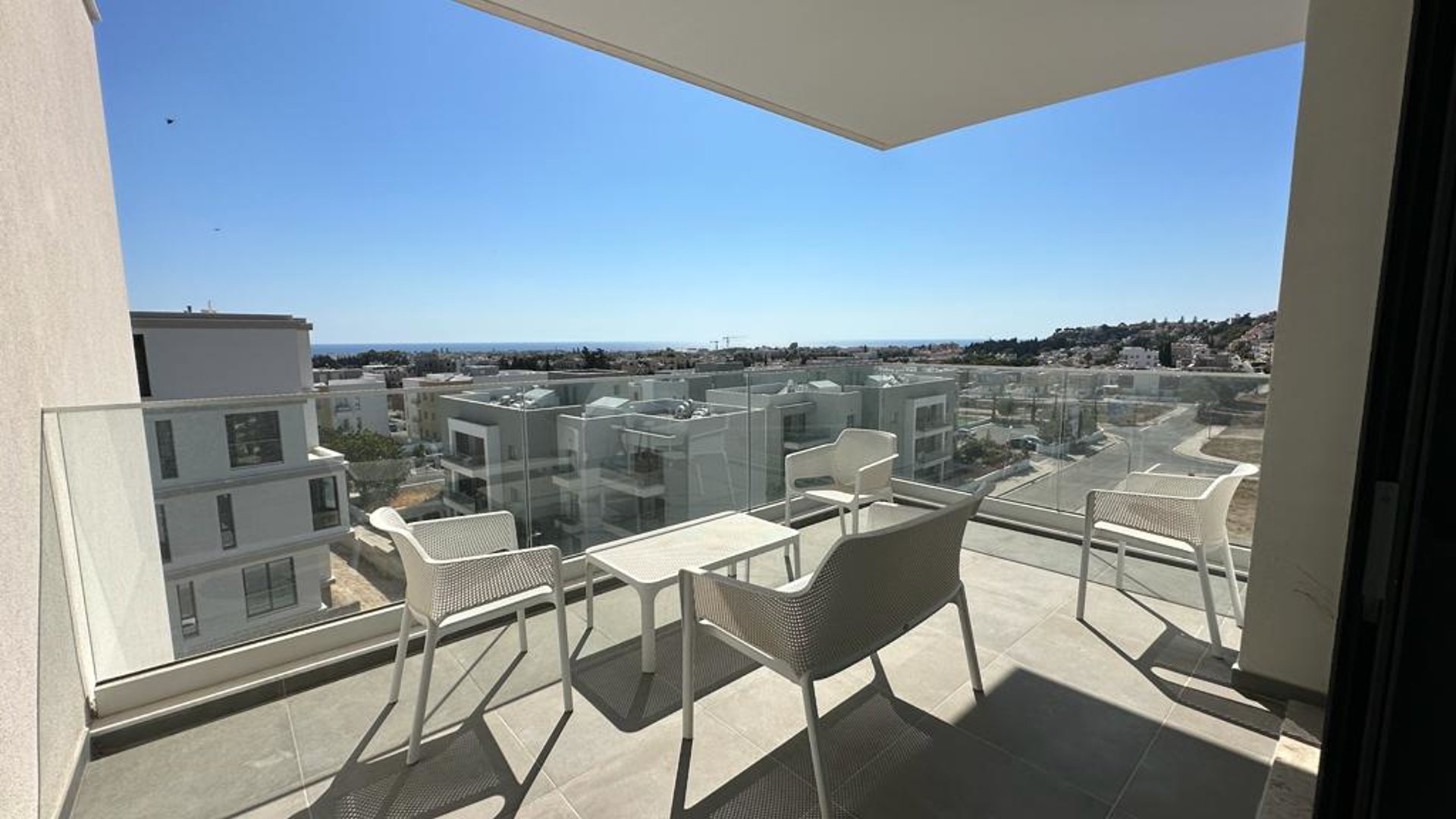 3 bedrooms Apartment in Paphos, Cyprus No. 29063