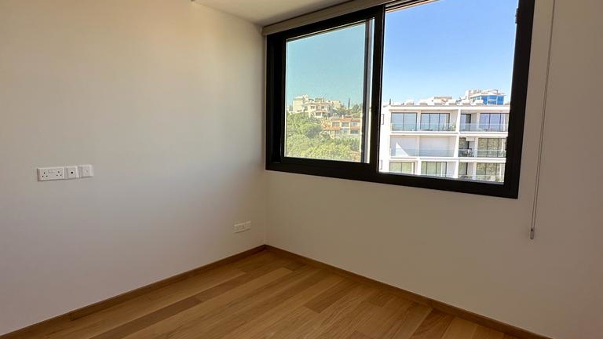 3 bedrooms Apartment in Paphos, Cyprus No. 29063