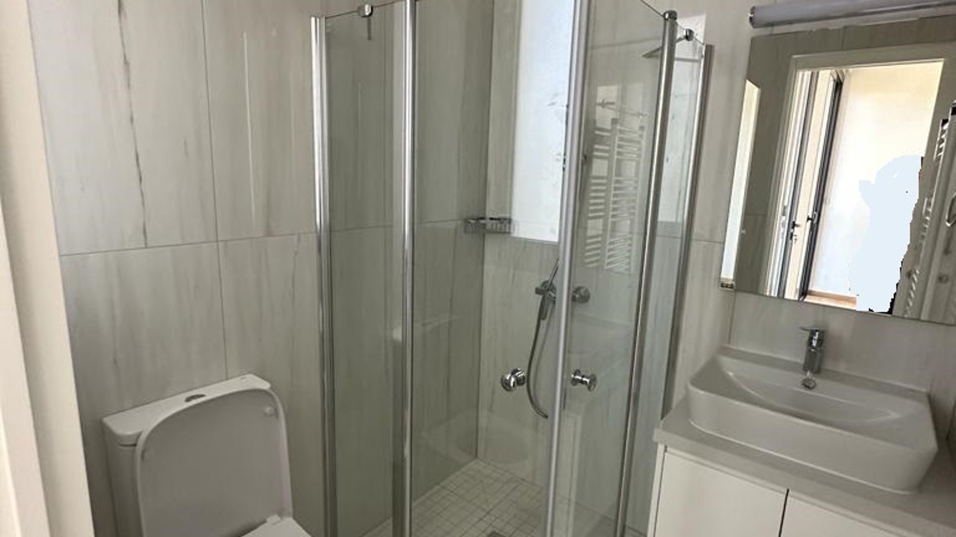 3 bedrooms Apartment in Paphos, Cyprus No. 29063