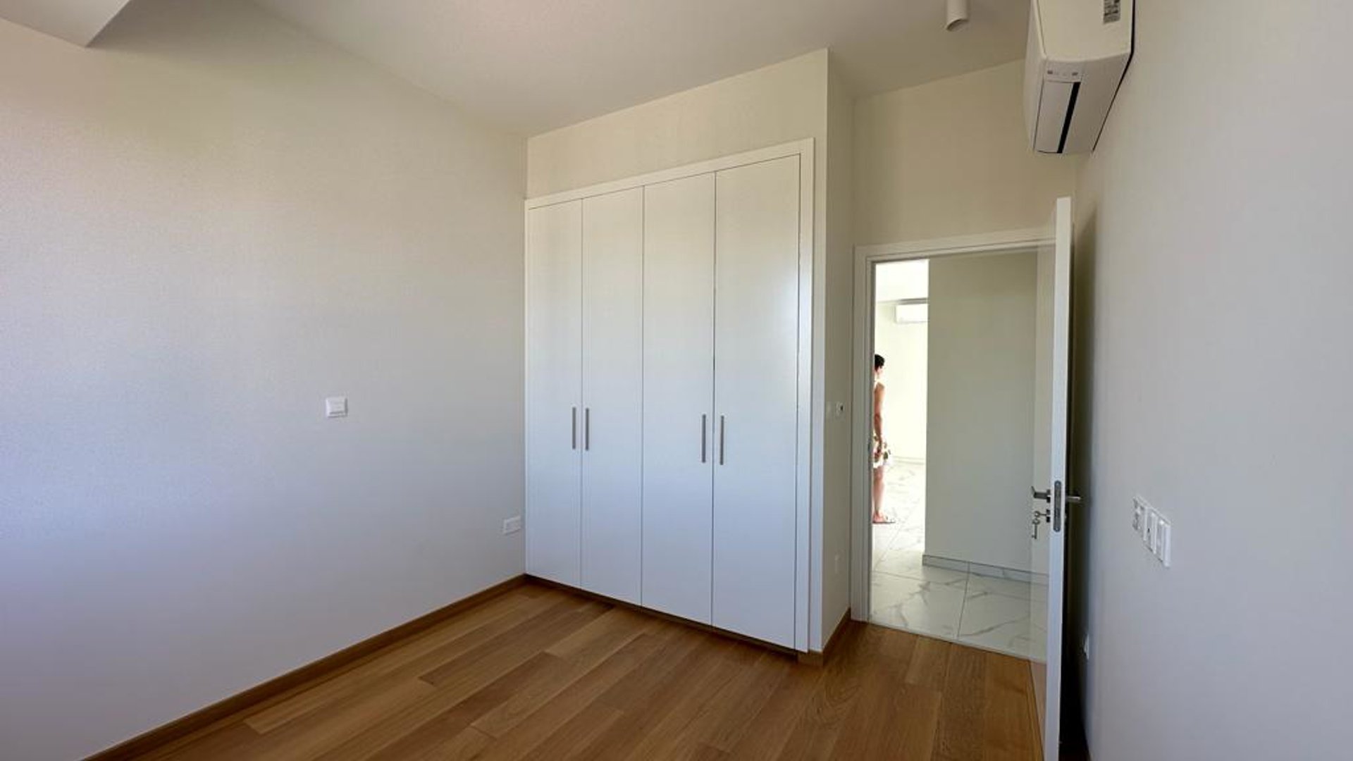 3 bedrooms Apartment in Paphos, Cyprus No. 29063