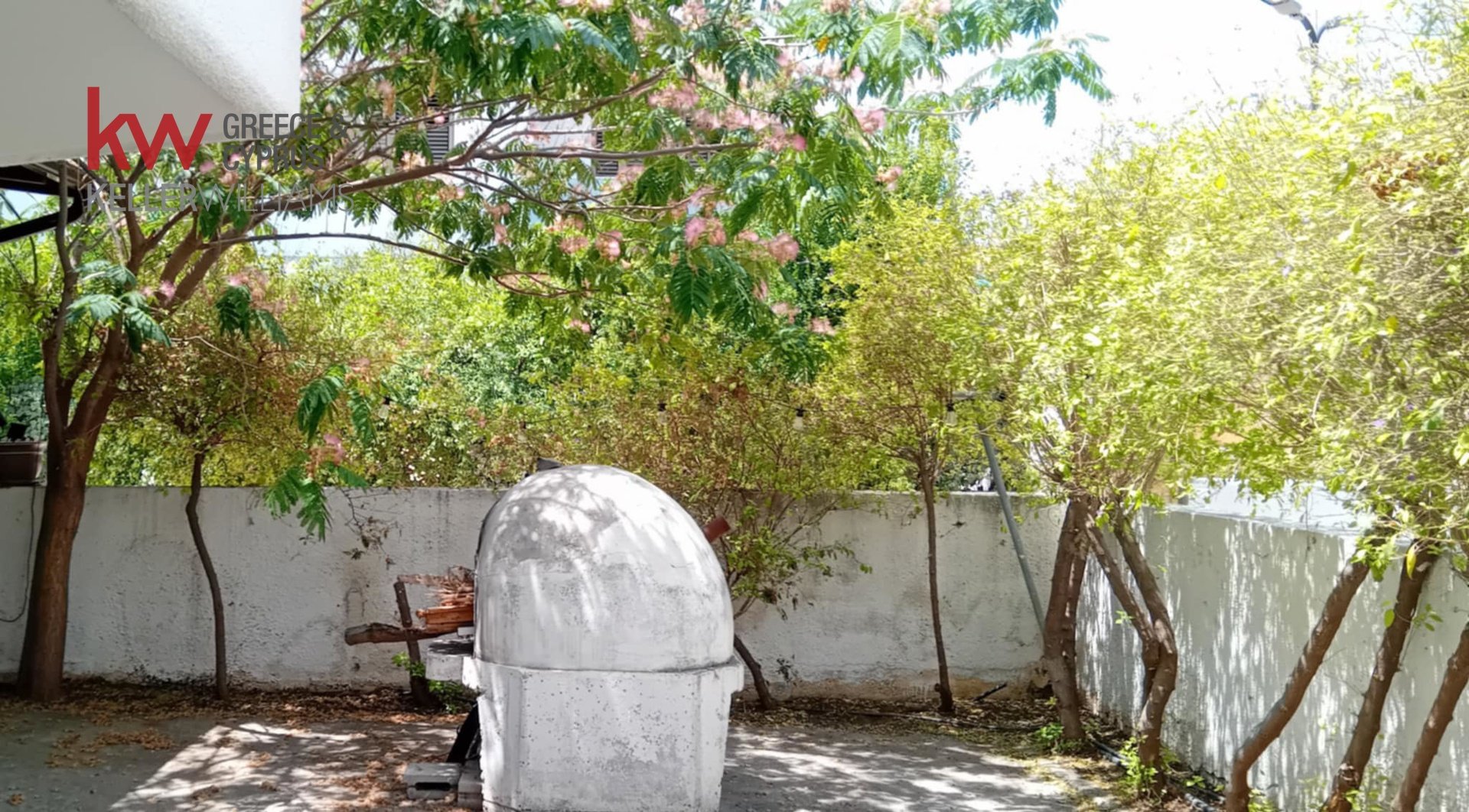 3 bedrooms Townhouse in Strovolos, Nicosia, Cyprus No. 40031