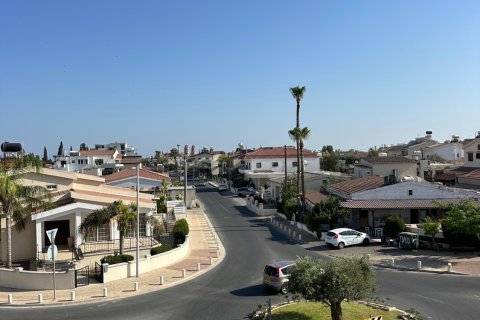 2 bedrooms Apartment in Larnaka, No. 40033 12