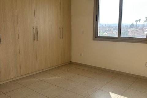 2 bedrooms Apartment in Larnaka, No. 40033 7