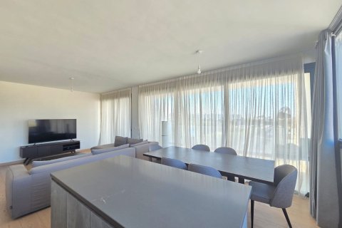 2 bedrooms Apartment in Agios Athanasios, Limassol, No. 41306 4