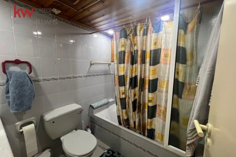 3 bedrooms Apartment in Larnaca, Larnaka,  No. 39853 12