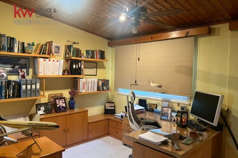 3 bedrooms Apartment in Larnaca, Larnaka,  No. 39853 11