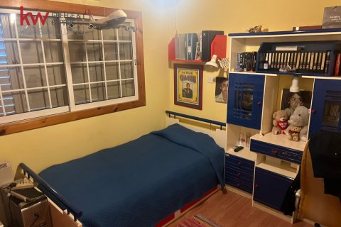 3 bedrooms Apartment in Larnaca, Larnaka,  No. 39853 9