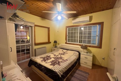 3 bedrooms Apartment in Larnaca, Larnaka,  No. 39853 10