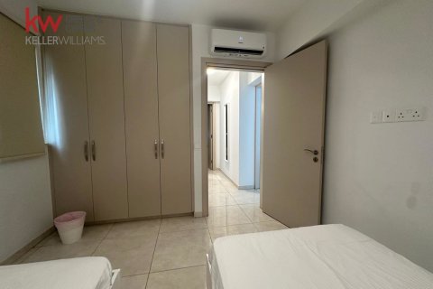 2 bedrooms Apartment in Larnaca, Larnaka,  No. 39851 12