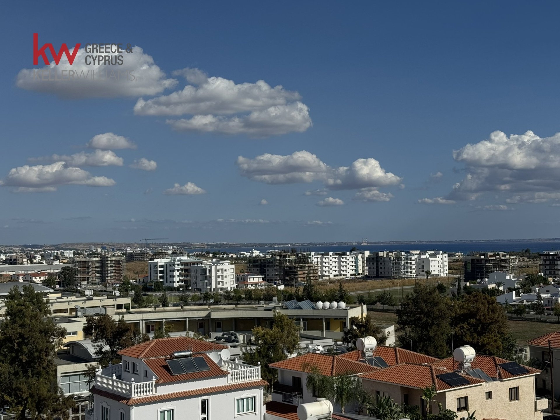 2 bedrooms Apartment in Larnaca, Larnaka, Cyprus No. 39857