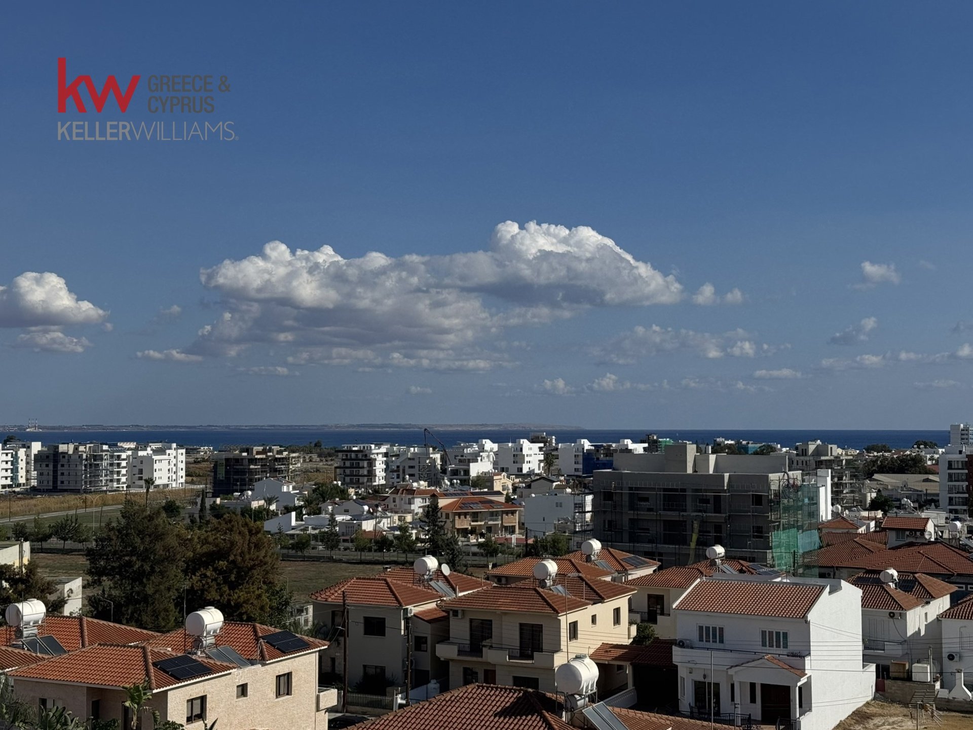 2 bedrooms Apartment in Larnaca, Larnaka, Cyprus No. 39857