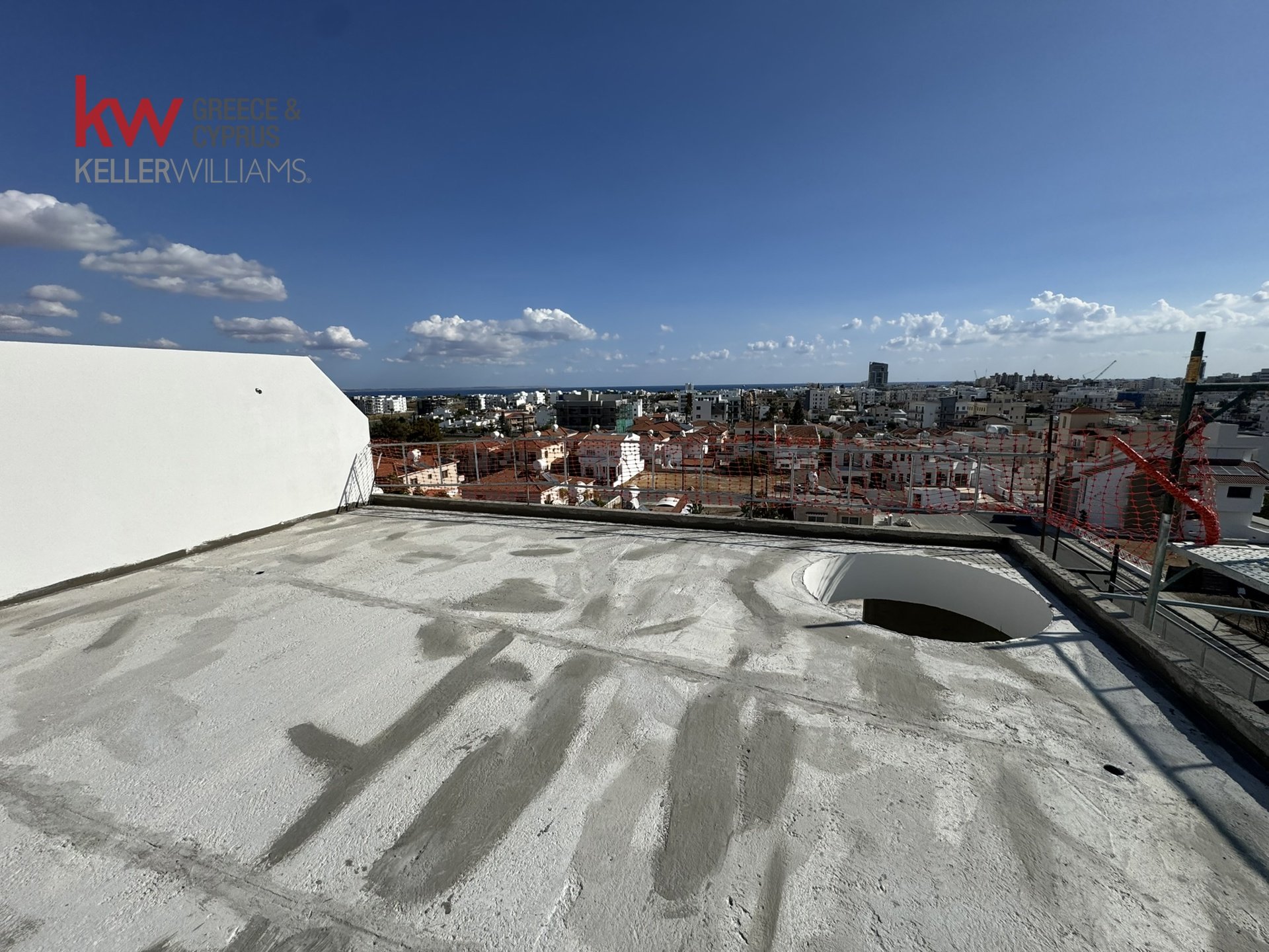 2 bedrooms Apartment in Larnaca, Larnaka, Cyprus No. 39857