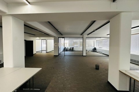 Офис 776м2 в Лимассол, Лимасол,  № 53462 5