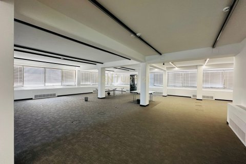 Офис 776м2 в Лимассол, Лимасол,  № 53462 4