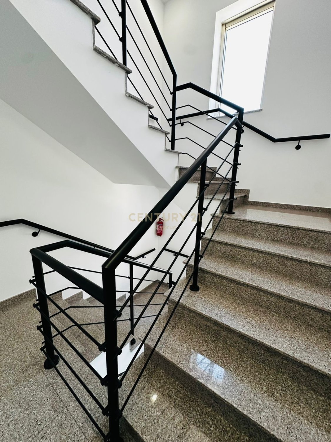 776m2 Bureau à Limassol, Chypre No. 53462