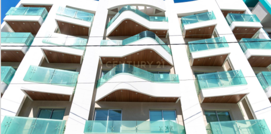 Офис 396м2 в Лимассол, Лимасол,  № 53460