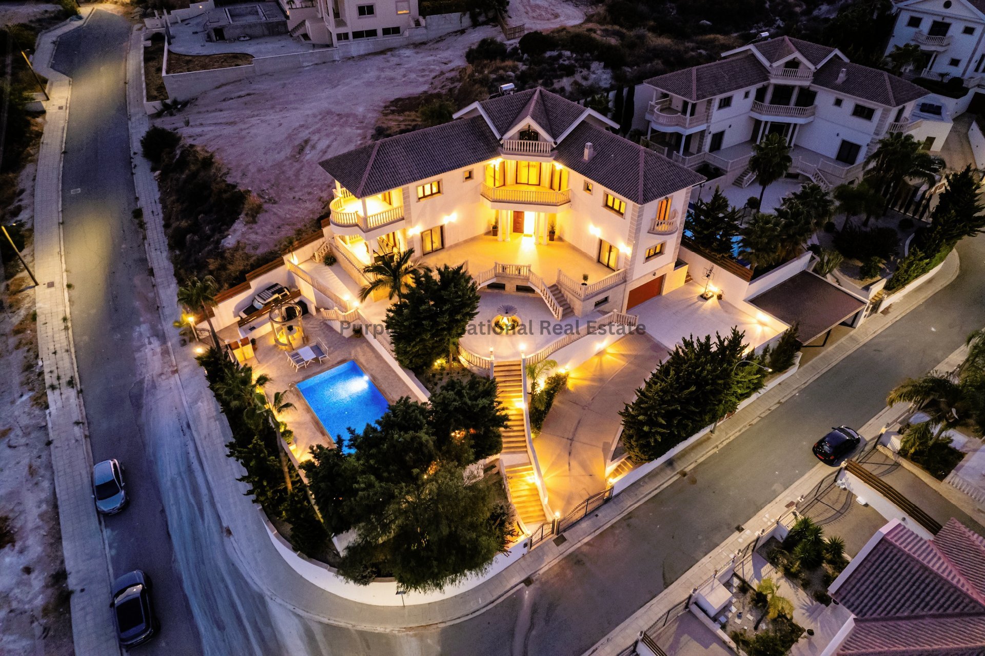 6 dormitorios Villa en Mouttagiaka, Limassol, Chipre No. 35118