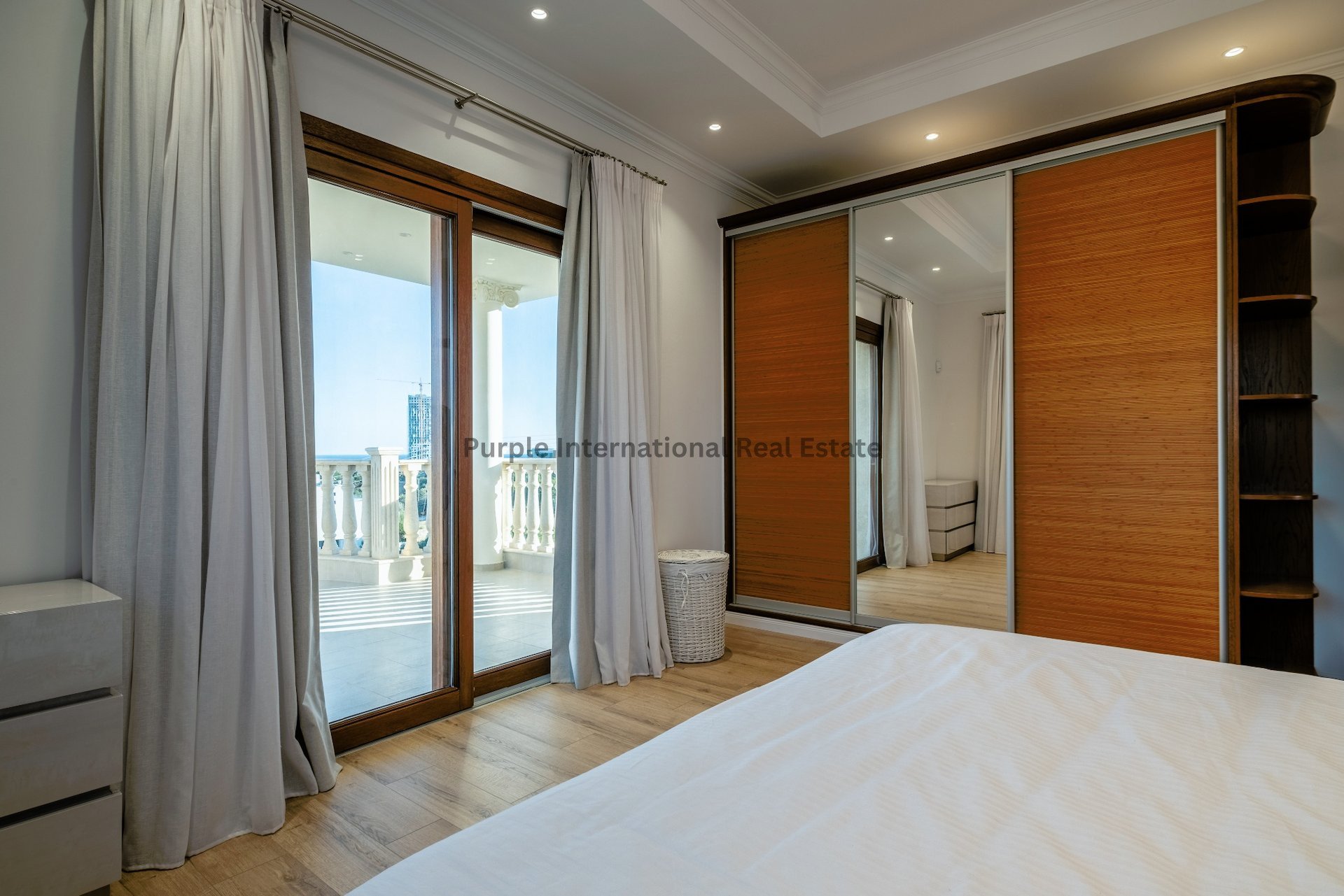 6 dormitorios Villa en Mouttagiaka, Limassol, Chipre No. 35118