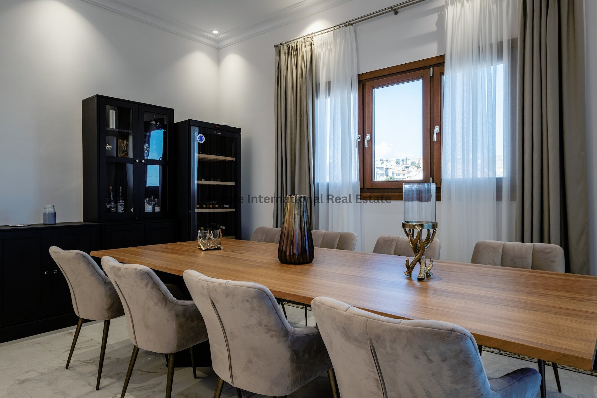 6 dormitorios Villa en Mouttagiaka, Limassol, Chipre No. 35118