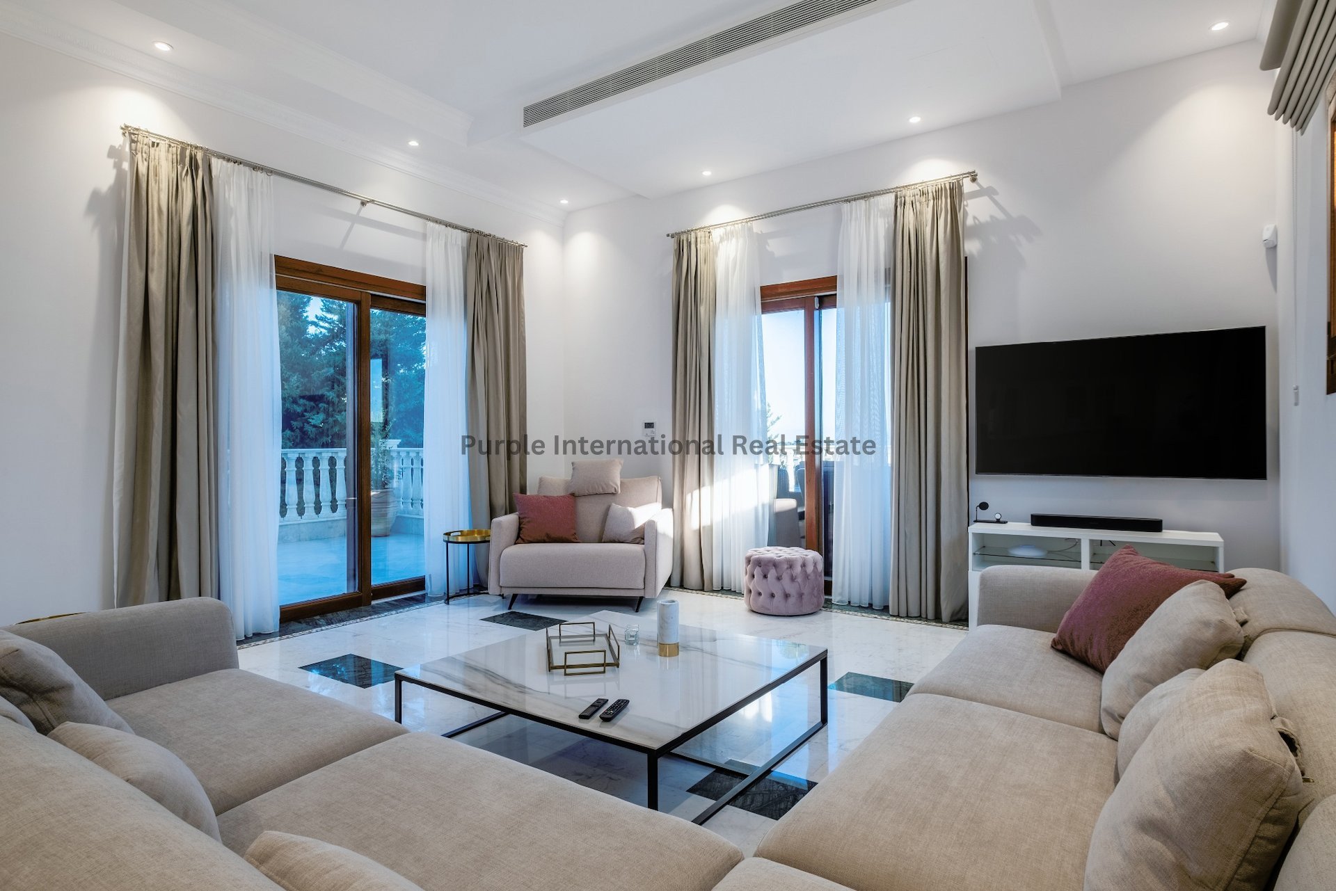 6 dormitorios Villa en Mouttagiaka, Limassol, Chipre No. 35118