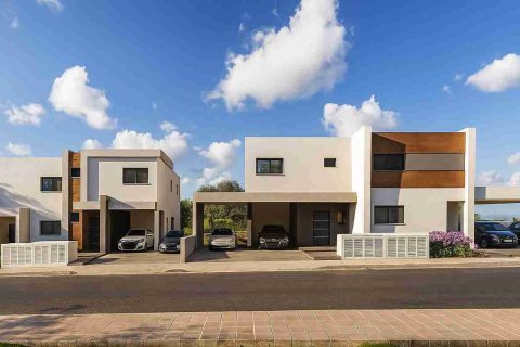 3 bedrooms Villa in Dali, Nicosia,  No. 47702