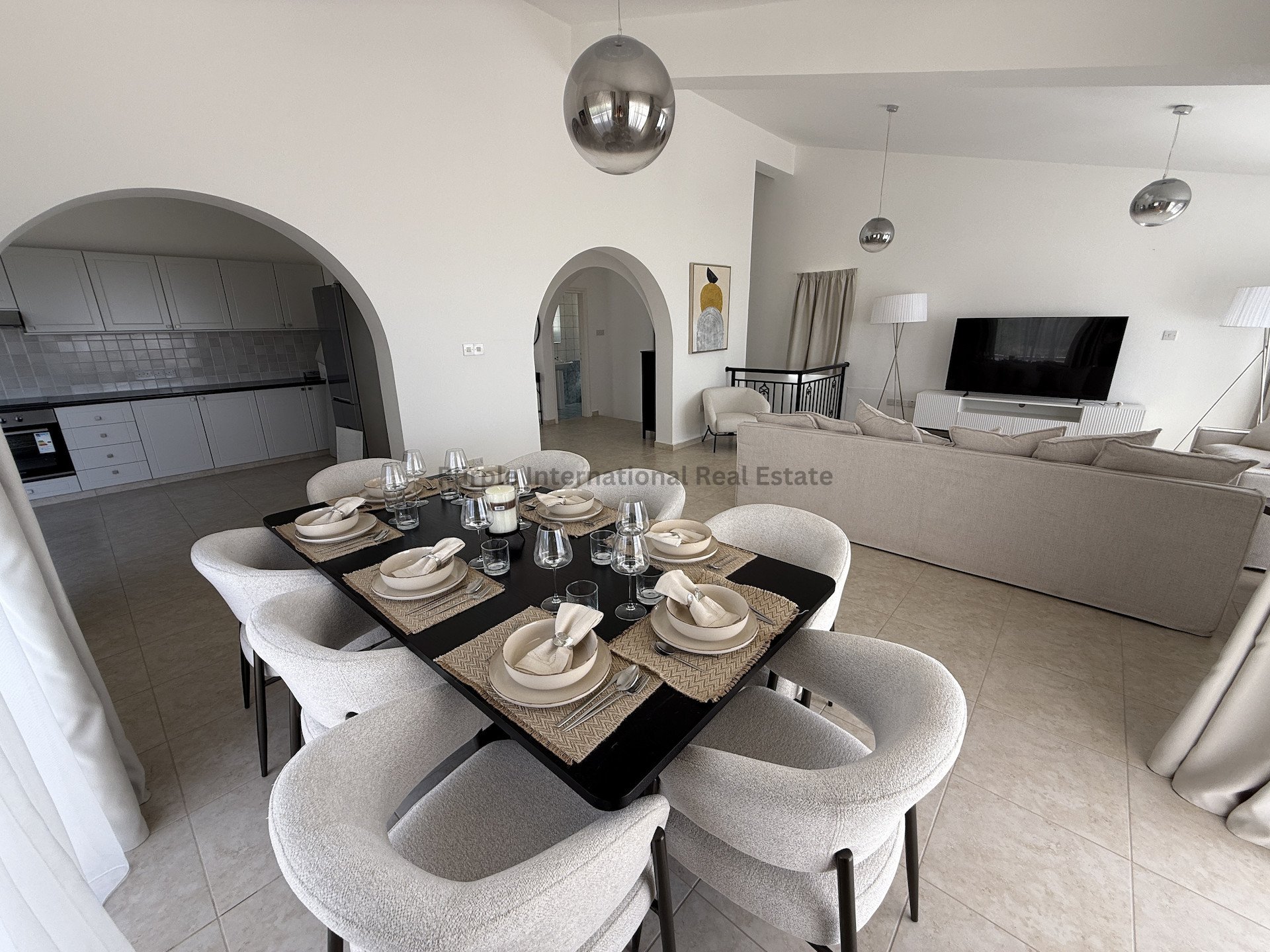 5 bedrooms Villa in Tala, Paphos, Cyprus No. 39428