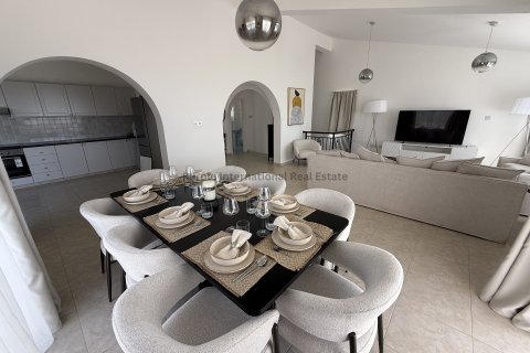 5 bedrooms Villa in Tala, Paphos, No. 39428 5