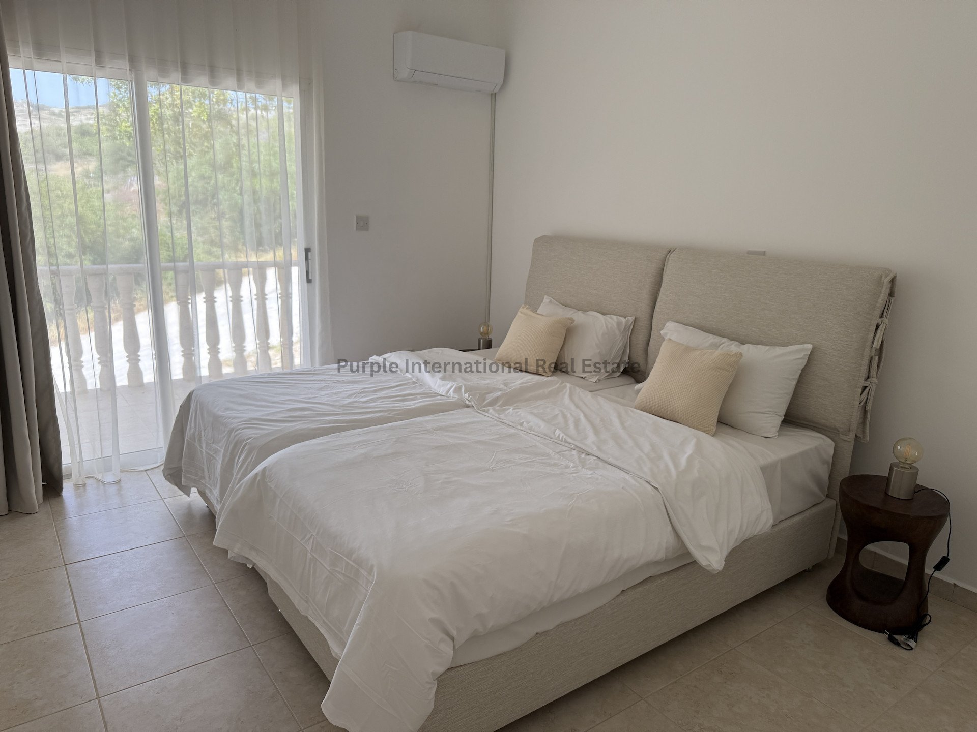 5 bedrooms Villa in Tala, Paphos, Cyprus No. 39428