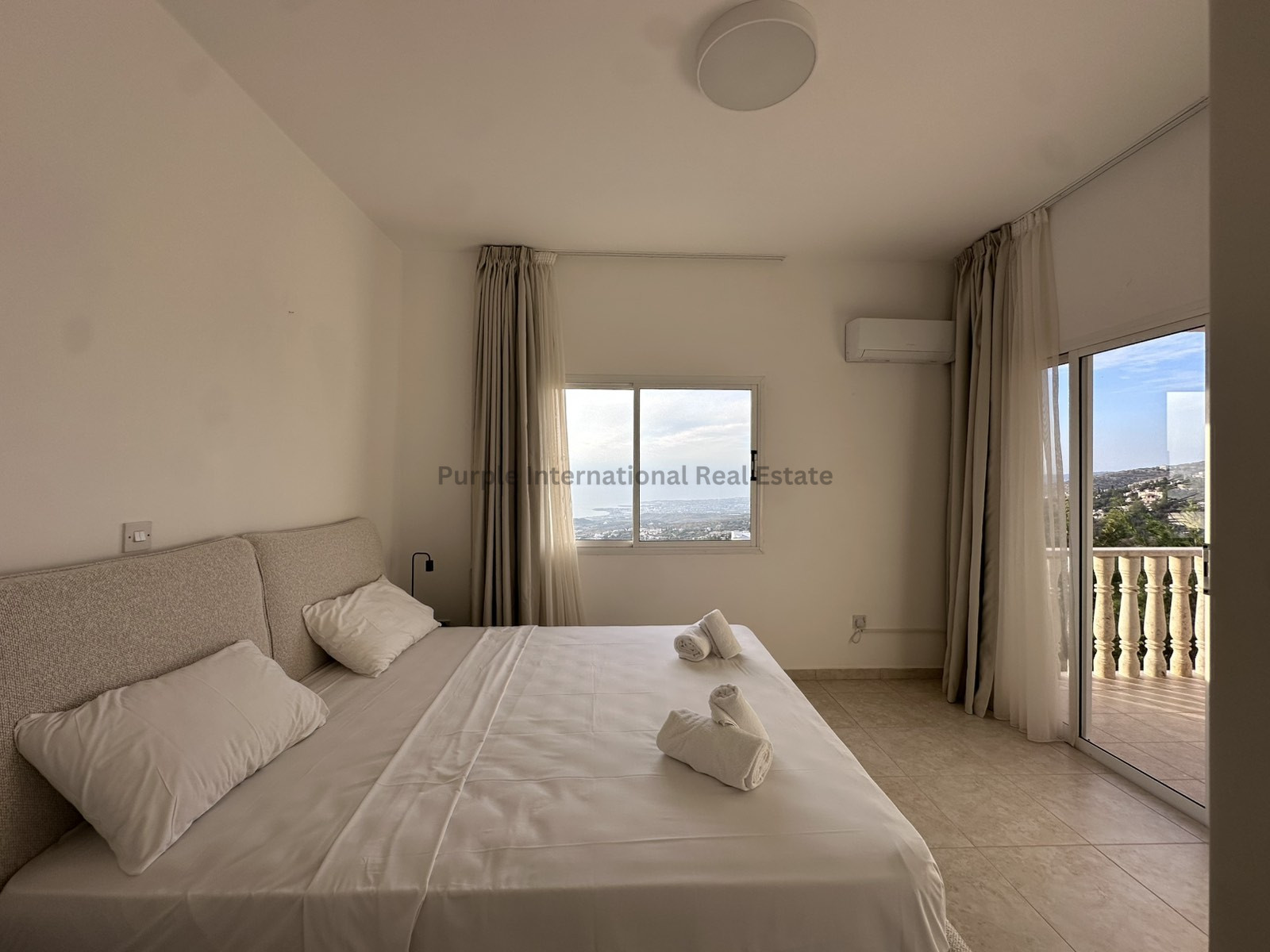 5 bedrooms Villa in Tala, Paphos, Cyprus No. 39428