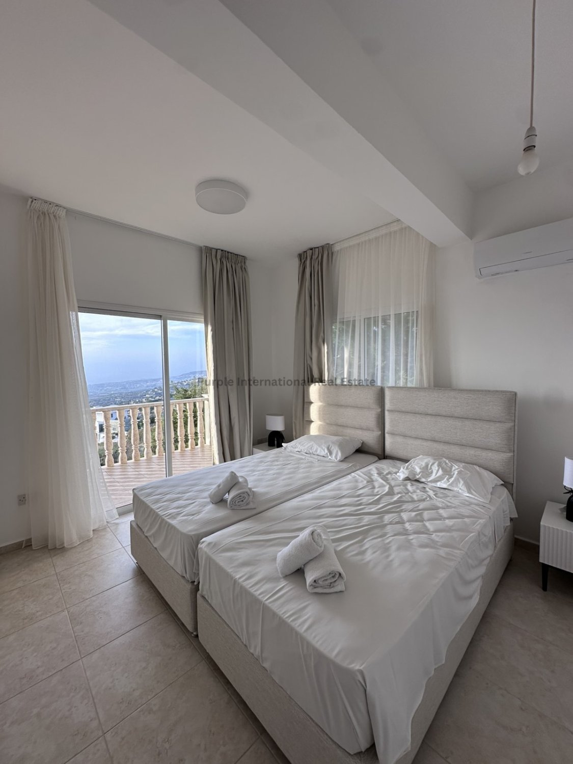 5 bedrooms Villa in Tala, Paphos, Cyprus No. 39428