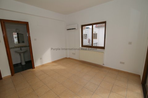 4 bedrooms Villa in Livadia, Larnaka,  No. 39433 24