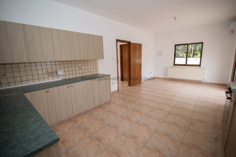 4 bedrooms Villa in Livadia, Larnaka,  No. 39433 8