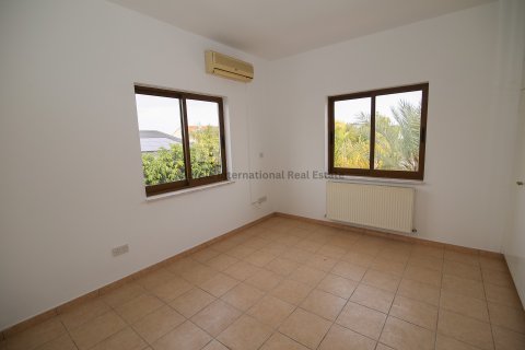 4 bedrooms Villa in Livadia, Larnaka,  No. 39433 15