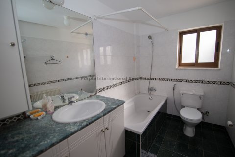 4 bedrooms Villa in Livadia, Larnaka,  No. 39433 22