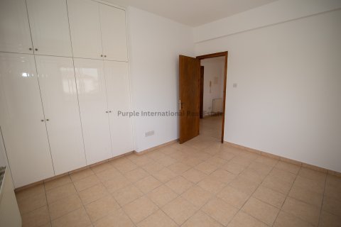 4 bedrooms Villa in Livadia, Larnaka,  No. 39433 17