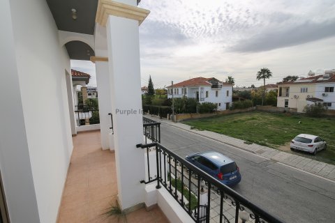 4 bedrooms Villa in Livadia, Larnaka,  No. 39433 30