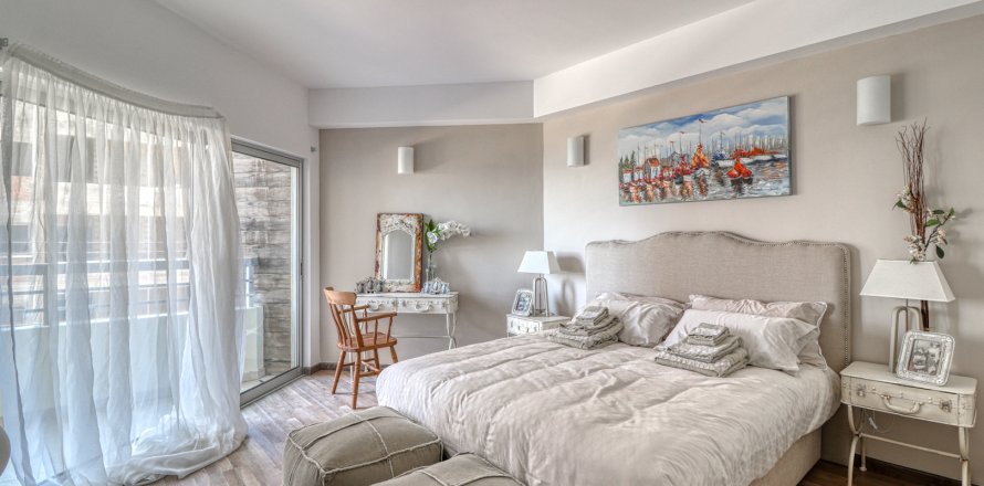 Квартира с 3 спальнями в Лимассол, Лимасол,  № 49561