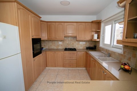 Квартира с 3 спальнями в Ларнака, Кипр № 37294 2