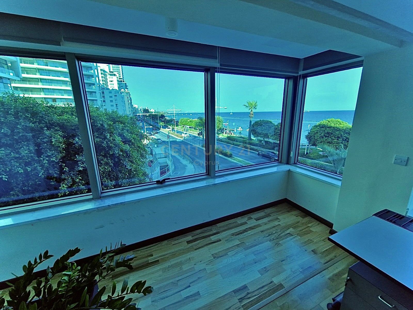 195m2 Office in Limassol, Cyprus No. 55568